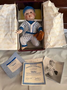 ESTATE FIND VINTAGE ASHTON DRAKE PORCELAIN PAUL DOLL w BASEBALL GLOVE, BOX &COA